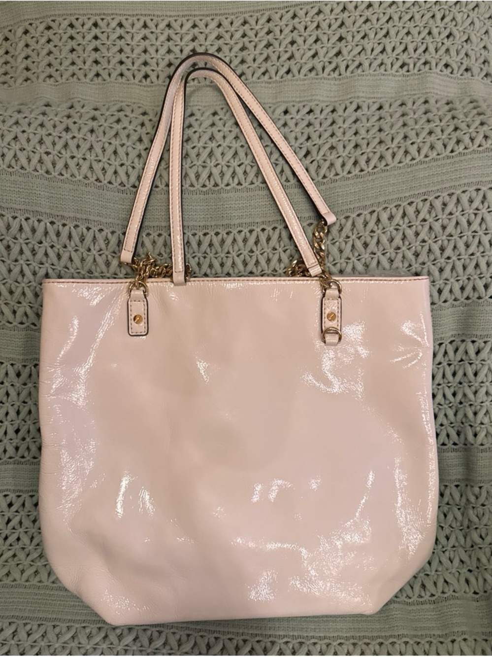 MICHAEL Michael Kors Glossy White Patent Leather Tote with Gold Hardware